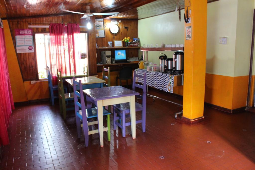 Residencial Noelia Hostel Пуерто Игуасу Екстериор снимка