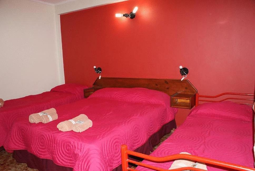 Residencial Noelia Hostel Пуерто Игуасу Стая снимка
